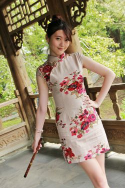 女主和父子二人在一起的古言宠文